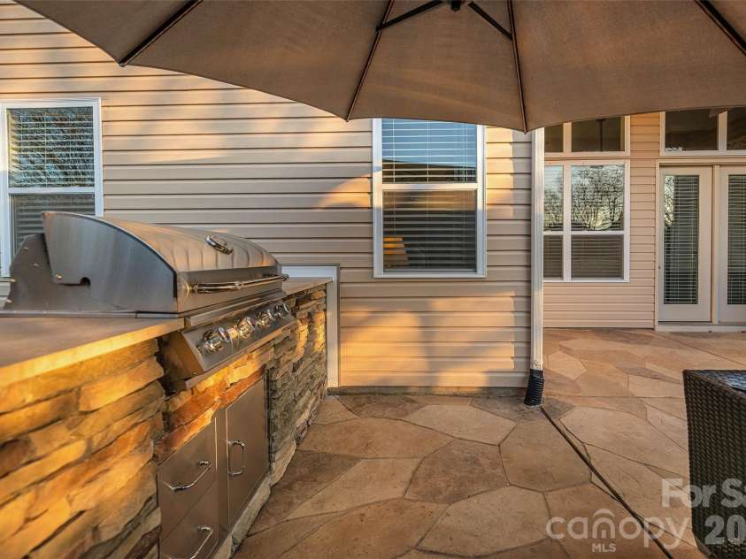 1184 McKee Farm Lane, Belmont, NC 28012.  MLS# CAR4335695, YatesRealty ID 32238. 