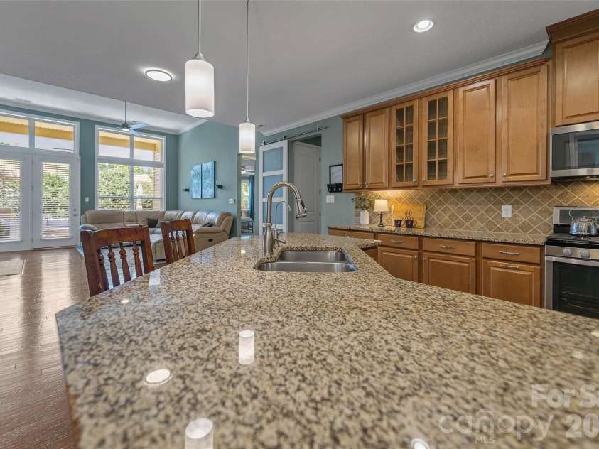 1184 McKee Farm Lane, Belmont, NC 28012.  MLS# CAR4335695, YatesRealty ID 32238. 