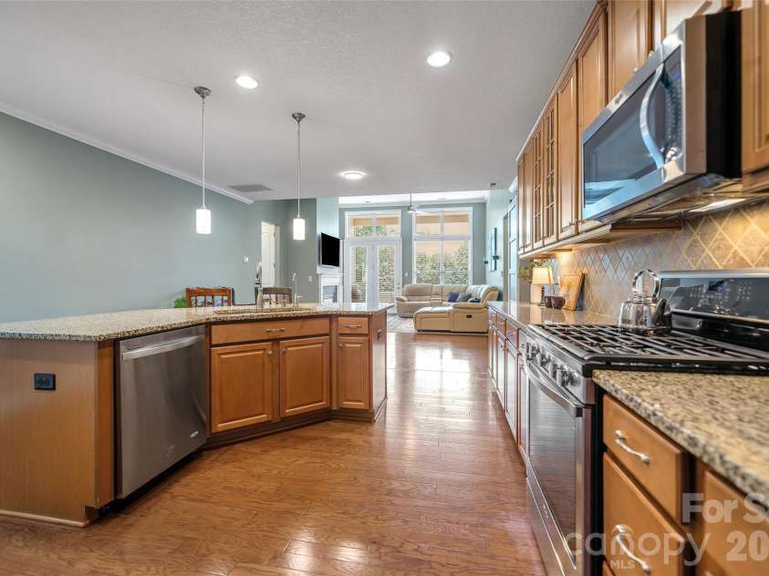 1184 McKee Farm Lane, Belmont, NC 28012.  MLS# CAR4335695, YatesRealty ID 32238. 
