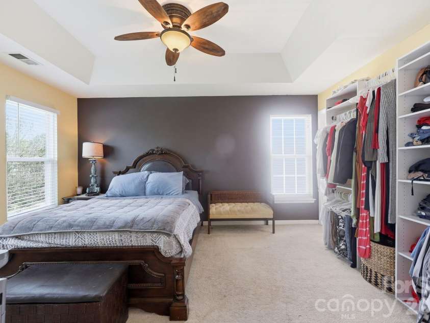 10109 Baxter Caldwell Drive, Charlotte, NC 28213.  MLS# CAR4386888, YatesRealty ID 32239. 