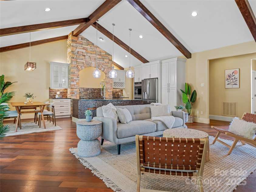 88 Ledgestone Drive, Fairview, NC 28730.  MLS# CAR4285773, YatesRealty ID 32239. 