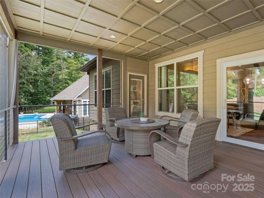 88 Ledgestone Drive, Fairview, NC 28730.  MLS# CAR4285773, YatesRealty ID 32239. 