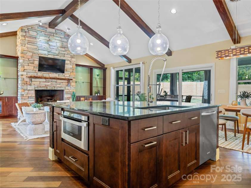88 Ledgestone Drive, Fairview, NC 28730.  MLS# CAR4285773, YatesRealty ID 32239. 