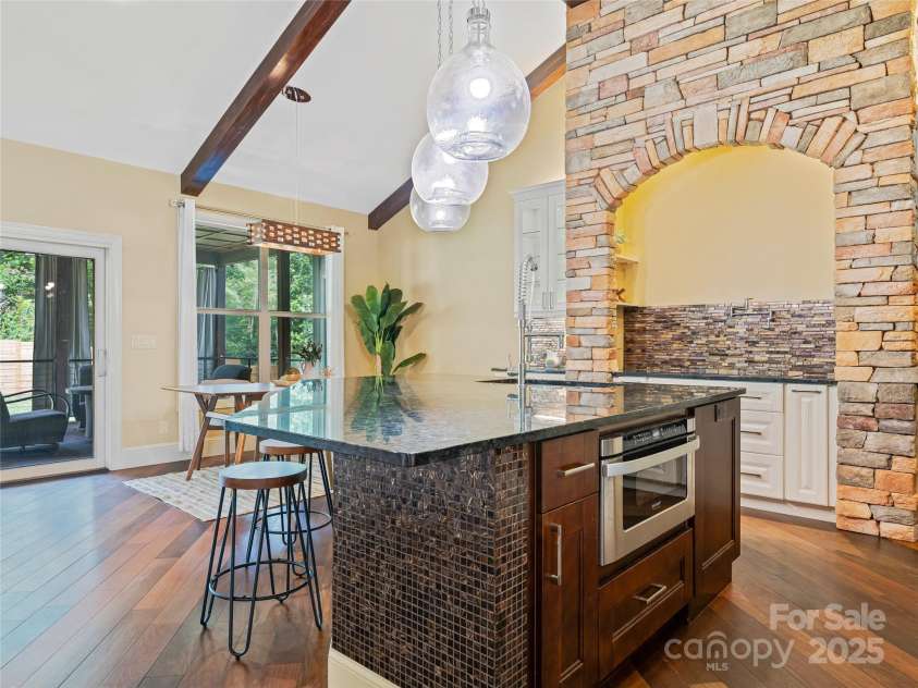 88 Ledgestone Drive, Fairview, NC 28730.  MLS# CAR4285773, YatesRealty ID 32239. 