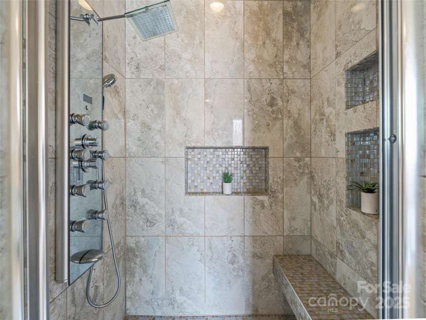 88 Ledgestone Drive, Fairview, NC 28730.  MLS# CAR4285773, YatesRealty ID 32239. 