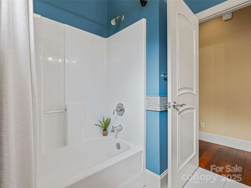 88 Ledgestone Drive, Fairview, NC 28730.  MLS# CAR4285773, YatesRealty ID 32239. 