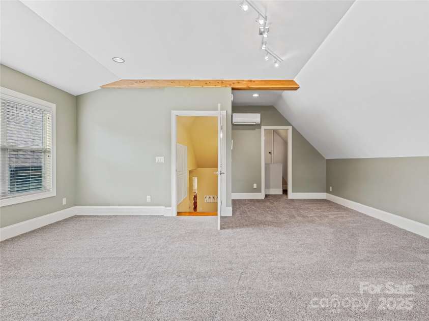 88 Ledgestone Drive, Fairview, NC 28730.  MLS# CAR4285773, YatesRealty ID 32239. 