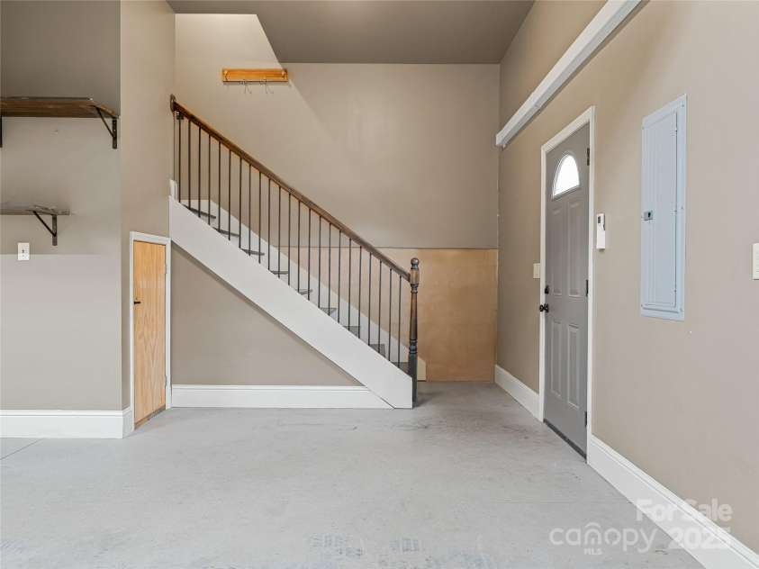 88 Ledgestone Drive, Fairview, NC 28730.  MLS# CAR4285773, YatesRealty ID 32239. 