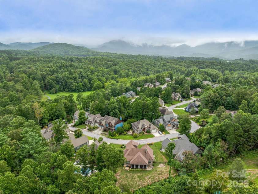 88 Ledgestone Drive, Fairview, NC 28730.  MLS# CAR4285773, YatesRealty ID 32239. 