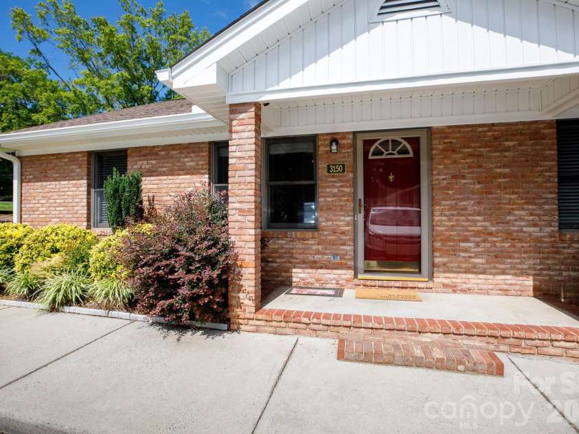 3150 Devonshire Drive, Rock Hill, SC 29732.  MLS# CAR4396169, YatesRealty ID 32240. 