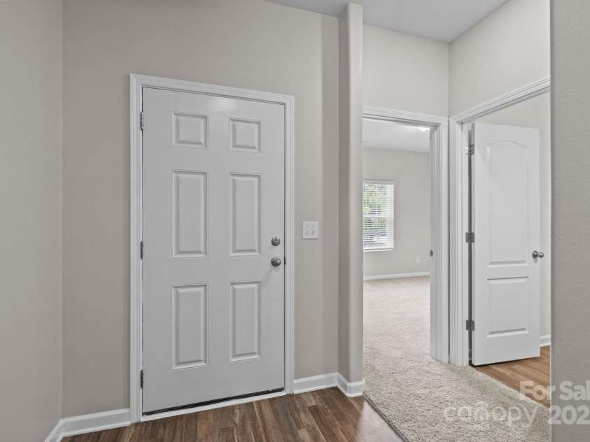 4019 Munson Drive, Charlotte, NC 28215.  MLS# CAR4282246, YatesRealty ID 32241. 
