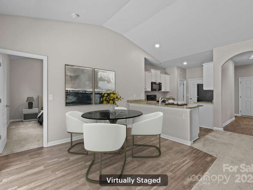 4019 Munson Drive, Charlotte, NC 28215.  MLS# CAR4282246, YatesRealty ID 32241. 