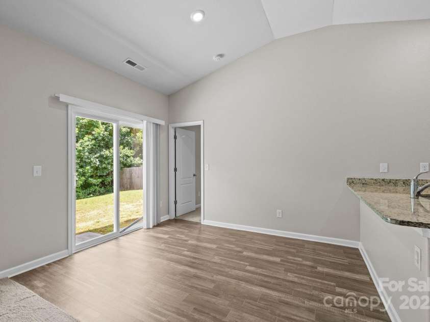 4019 Munson Drive, Charlotte, NC 28215.  MLS# CAR4282246, YatesRealty ID 32241. 