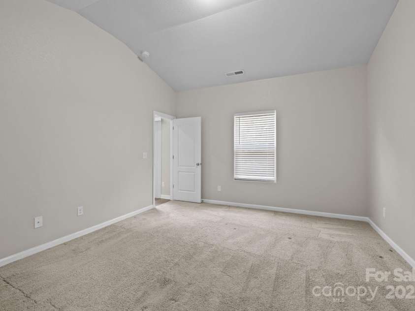 4019 Munson Drive, Charlotte, NC 28215.  MLS# CAR4282246, YatesRealty ID 32241. 