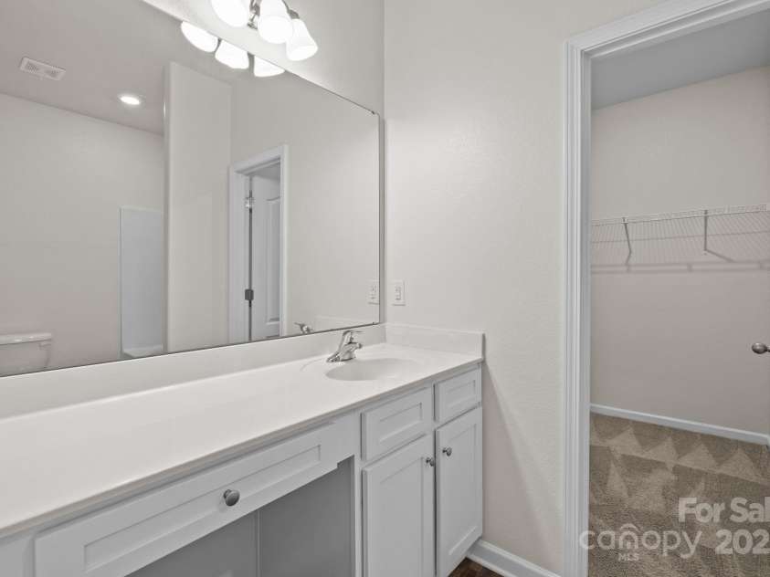 4019 Munson Drive, Charlotte, NC 28215.  MLS# CAR4282246, YatesRealty ID 32241. 