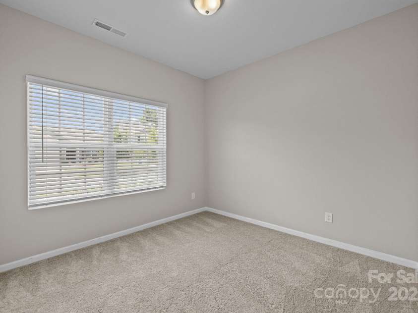 4019 Munson Drive, Charlotte, NC 28215.  MLS# CAR4282246, YatesRealty ID 32241. 