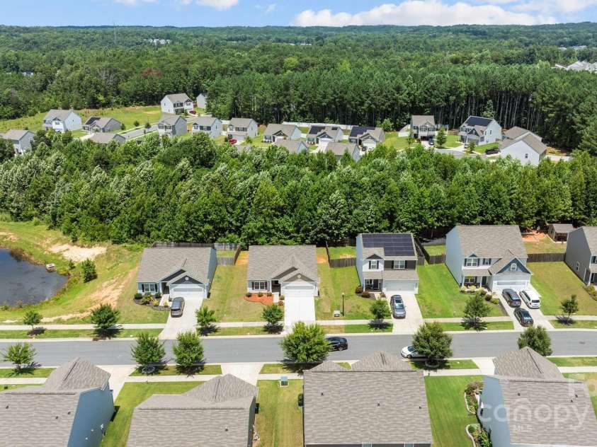 4019 Munson Drive, Charlotte, NC 28215.  MLS# CAR4282246, YatesRealty ID 32241. 