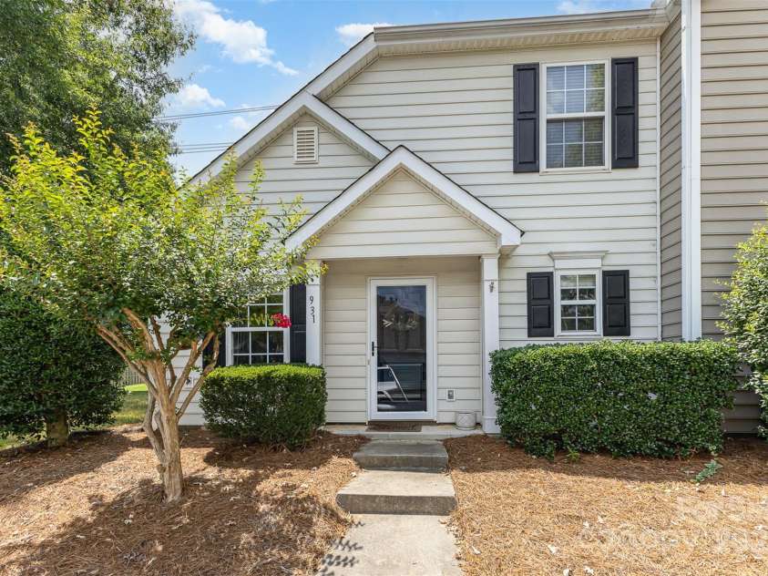 931 Heritage Parkway, Fort Mill, SC 29715.  MLS# CAR4276417, YatesRealty ID 32242. 