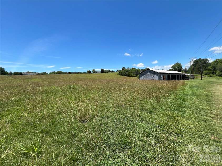 4405 Maple Creek Road, Rutherfordton, NC 28139.  MLS# CAR4390576, YatesRealty ID 32243. 
