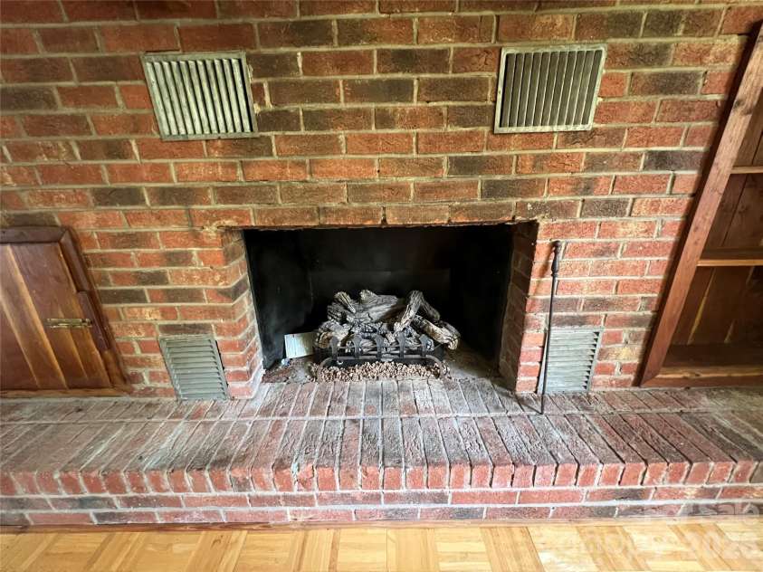 4405 Maple Creek Road, Rutherfordton, NC 28139.  MLS# CAR4390576, YatesRealty ID 32243. 