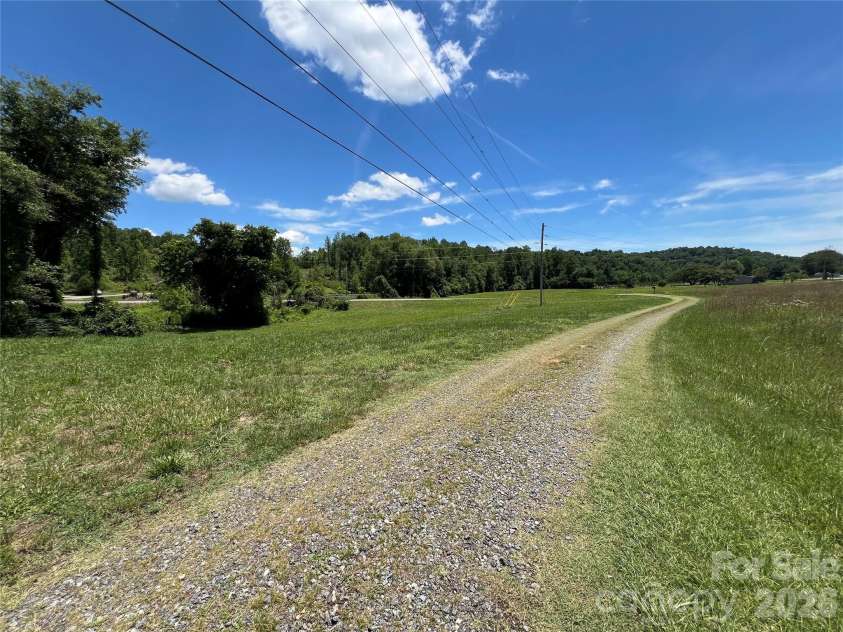 4405 Maple Creek Road, Rutherfordton, NC 28139.  MLS# CAR4390576, YatesRealty ID 32243. 