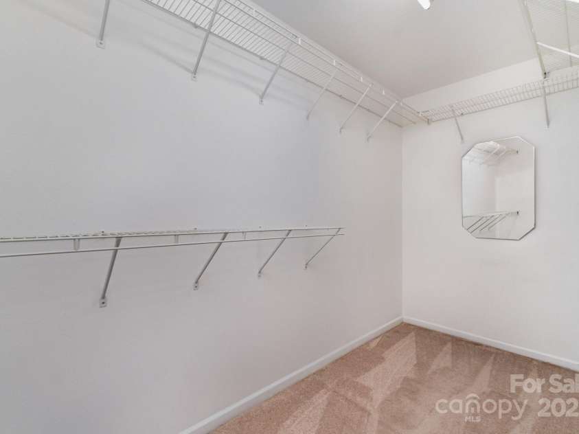 16911 Commons Creek Drive, Charlotte, NC 28277.  MLS# CAR4298157, YatesRealty ID 32245. 