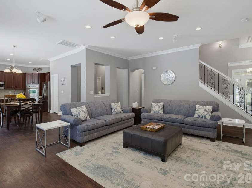 723 Cavendish Lane, Waxhaw, NC 28173.  MLS# CAR4395421, YatesRealty ID 32245. 