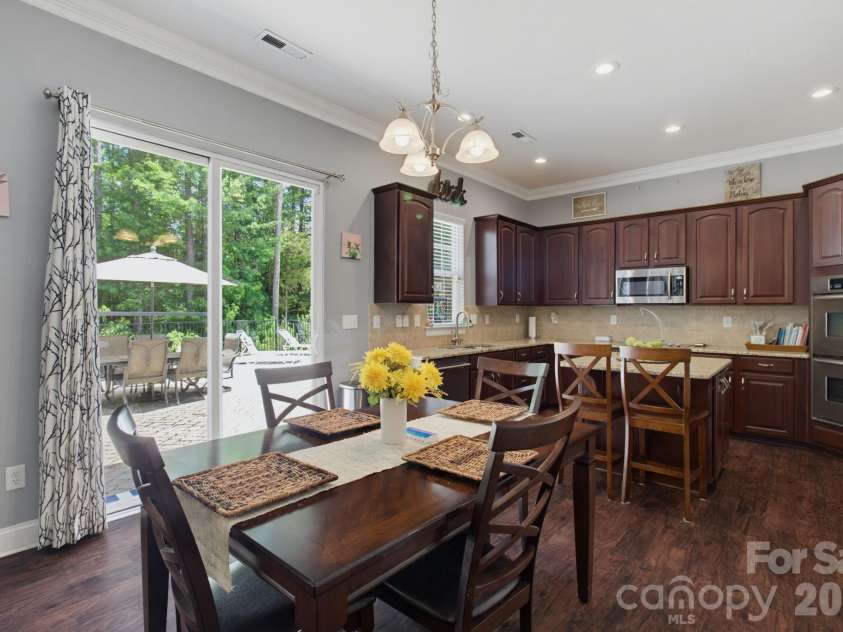 723 Cavendish Lane, Waxhaw, NC 28173.  MLS# CAR4395421, YatesRealty ID 32245. 