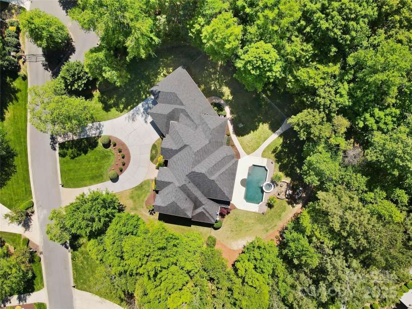 5001 Oxfordshire Road, Waxhaw, NC 28173.  MLS# CAR4243721, YatesRealty ID 32246. 