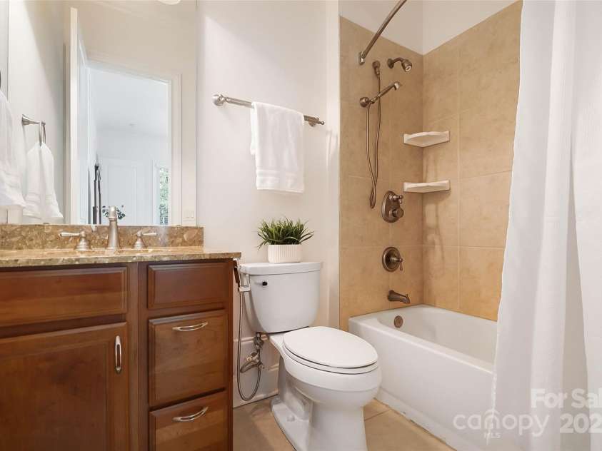 5001 Oxfordshire Road, Waxhaw, NC 28173.  MLS# CAR4243721, YatesRealty ID 32246. 