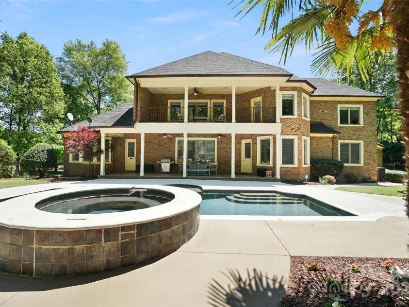 5001 Oxfordshire Road, Waxhaw, NC 28173.  MLS# CAR4243721, YatesRealty ID 32246. 