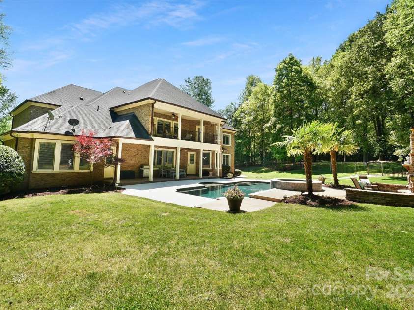 5001 Oxfordshire Road, Waxhaw, NC 28173.  MLS# CAR4243721, YatesRealty ID 32246. 