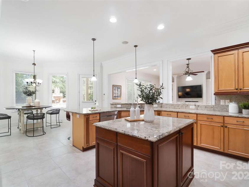 5001 Oxfordshire Road, Waxhaw, NC 28173.  MLS# CAR4243721, YatesRealty ID 32246. 