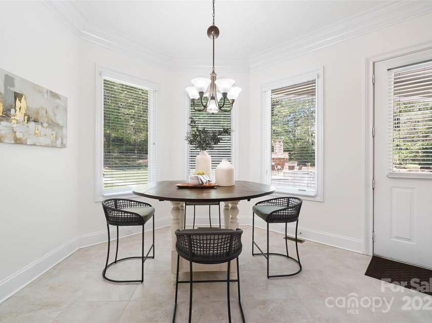 5001 Oxfordshire Road, Waxhaw, NC 28173.  MLS# CAR4243721, YatesRealty ID 32246. 