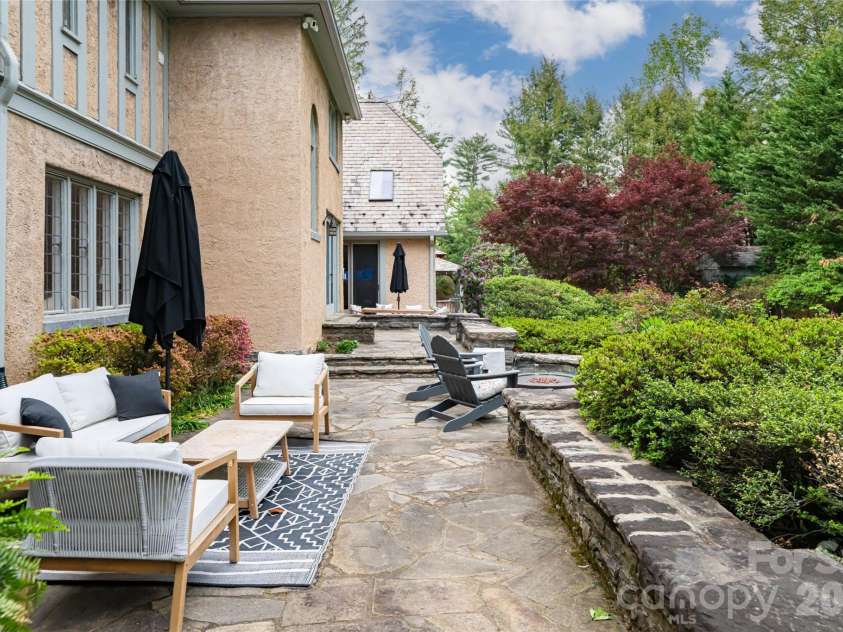 334 Vanderbilt Road, Biltmore Forest, NC 28803.  MLS# CAR4389681, YatesRealty ID 32247. Back Patio