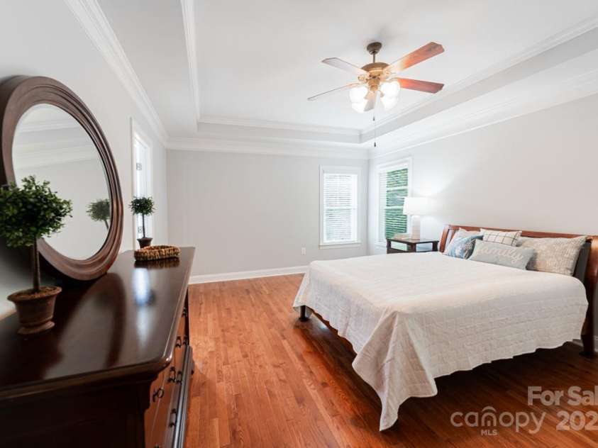 6414 Winding Creek Lane, Denver, NC 28037.  MLS# CAR4240521, YatesRealty ID 32247. Spacious primary bedroom on main level