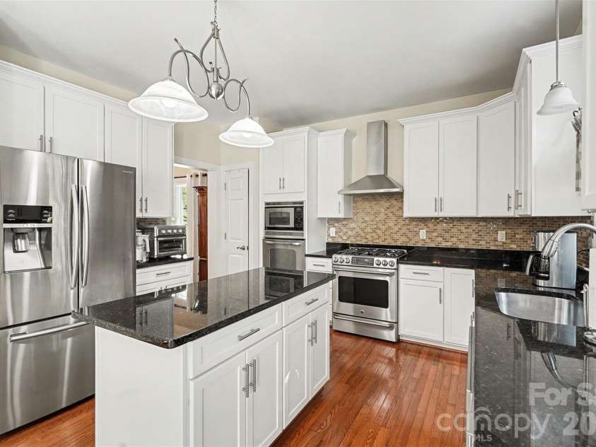 8903 Snapfinger Court, Waxhaw, NC 28173.  MLS# CAR4392589, YatesRealty ID 32248. 