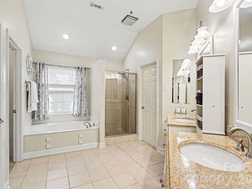 8903 Snapfinger Court, Waxhaw, NC 28173.  MLS# CAR4392589, YatesRealty ID 32248. 