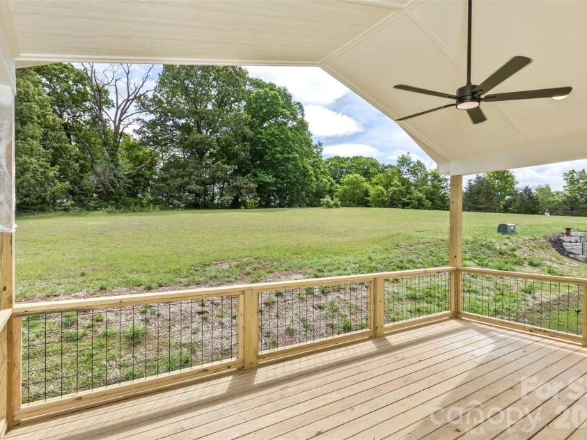 112 Peyton Elaine Road, Clyde, NC 28721.  MLS# CAR4387524, YatesRealty ID 32249. 