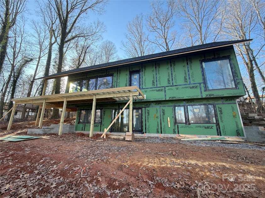 137 English Drive, Candler, NC 28715.  MLS# CAR4279070, YatesRealty ID 32249. Currently Under Construction 