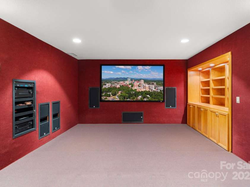 117 Distant View Drive, Asheville, NC 28803.  MLS# CAR4253814, YatesRealty ID 3225. Theater Room