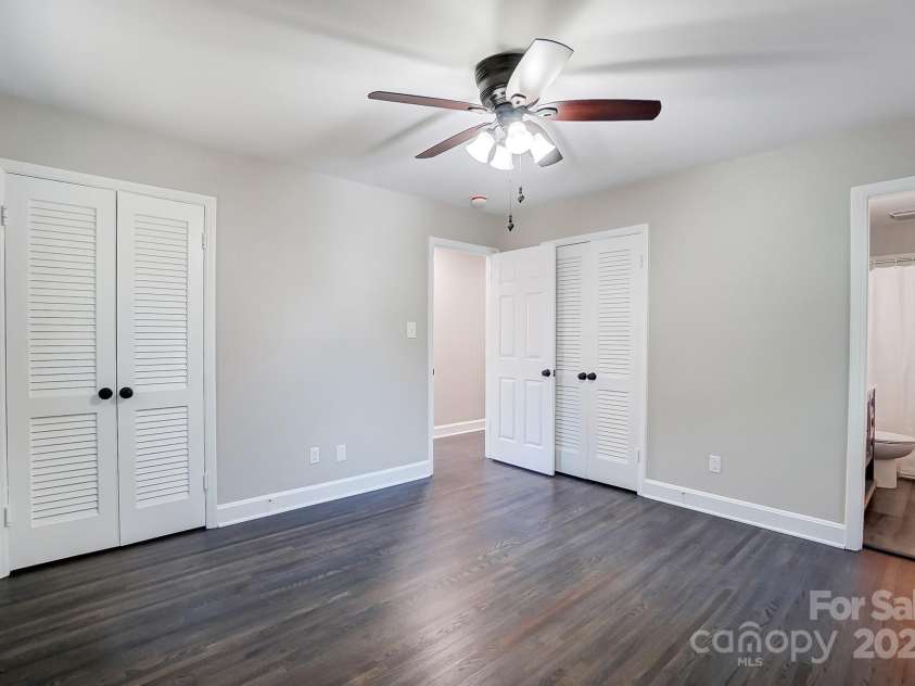 6514 Highwood Place, Charlotte, NC 28210.  MLS# CAR4212695, YatesRealty ID 3225. 