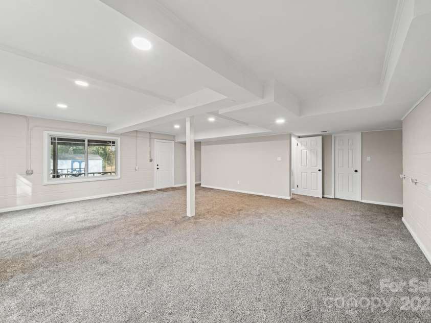 6514 Highwood Place, Charlotte, NC 28210.  MLS# CAR4327683, YatesRealty ID 3225. 