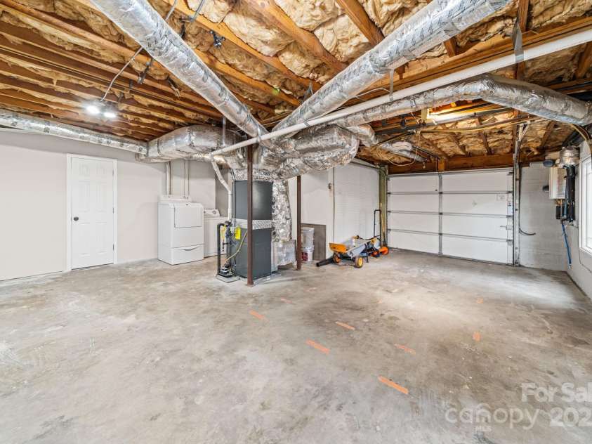 6514 Highwood Place, Charlotte, NC 28210.  MLS# CAR4327683, YatesRealty ID 3225. 