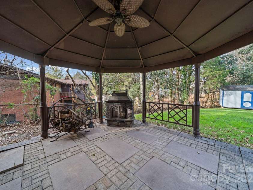 6514 Highwood Place, Charlotte, NC 28210.  MLS# CAR4327683, YatesRealty ID 3225. 