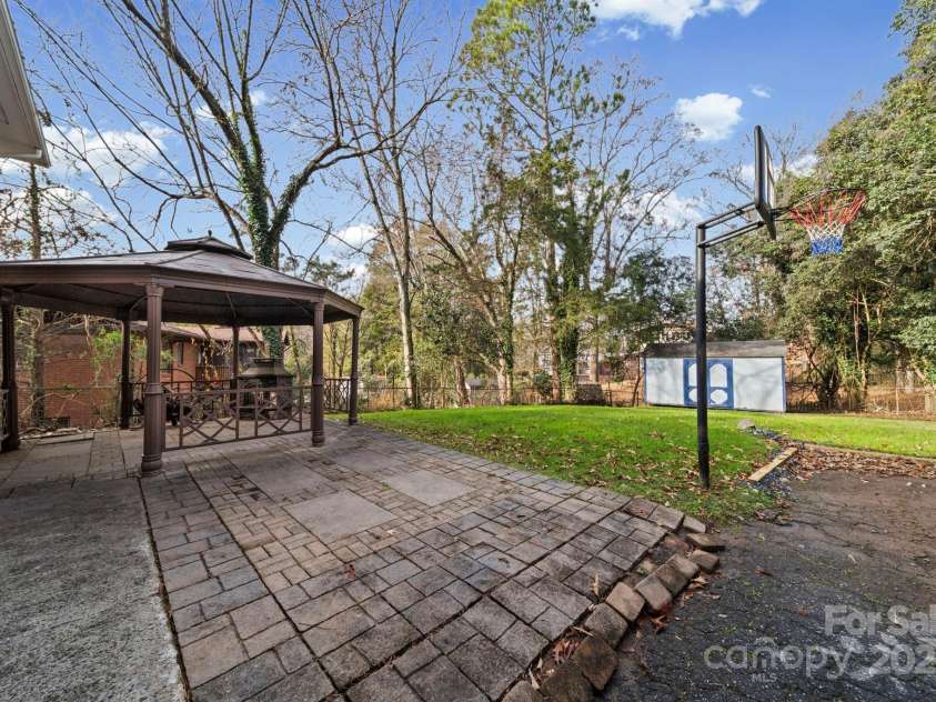 6514 Highwood Place, Charlotte, NC 28210.  MLS# CAR4327683, YatesRealty ID 3225. 