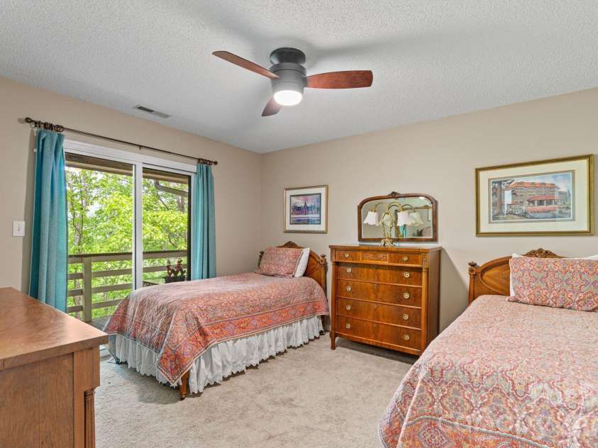 58 Sourwood Drive, Mills River, NC 28759.  MLS# CAR4390836, YatesRealty ID 32251. Upper level bedroom