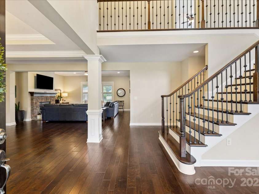 901 Hidden Pond Lane, Waxhaw, NC 28173.  MLS# CAR4284250, YatesRealty ID 32252. 