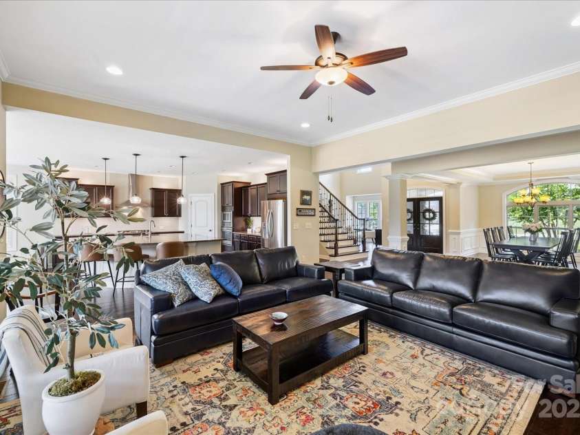 901 Hidden Pond Lane, Waxhaw, NC 28173.  MLS# CAR4284250, YatesRealty ID 32252. 