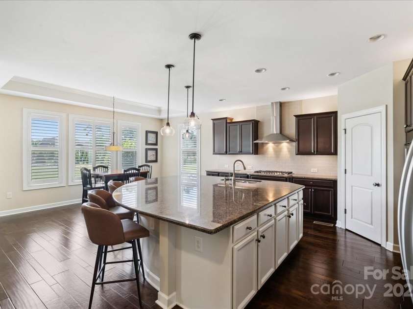 901 Hidden Pond Lane, Waxhaw, NC 28173.  MLS# CAR4284250, YatesRealty ID 32252. 